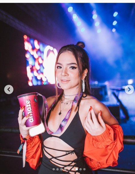 sperma füße onlyfans erwachsene nackte foto