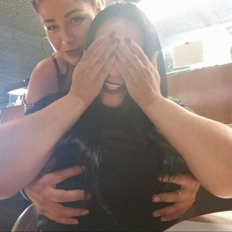 E Casey nacktheit exklusive fotos