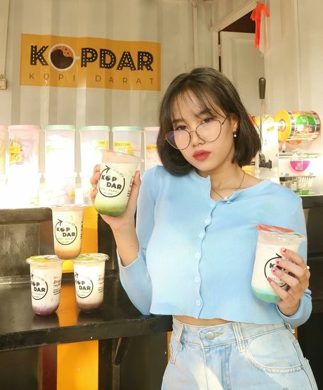 Elvara Caliva sexy porno fotos