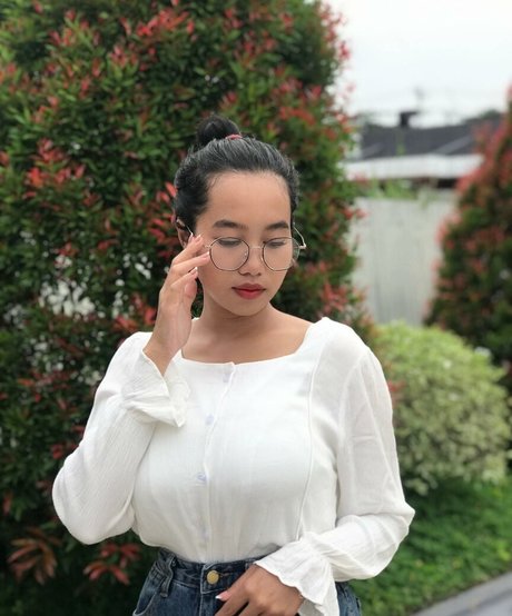 Elvara Caliva schöne erwachsene archiv