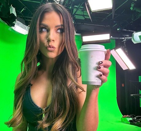 asiatische lesbische onlyfans nackt perfekte foto