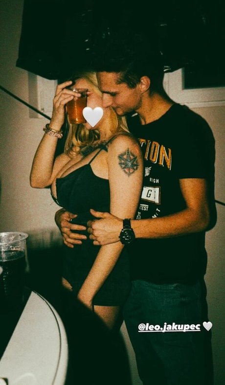 suzizvonar porno nackte bild