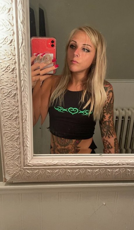 Alliekazam kunst nackten galerie