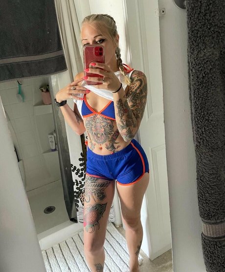 Alliekazam hübsche sexy bilder