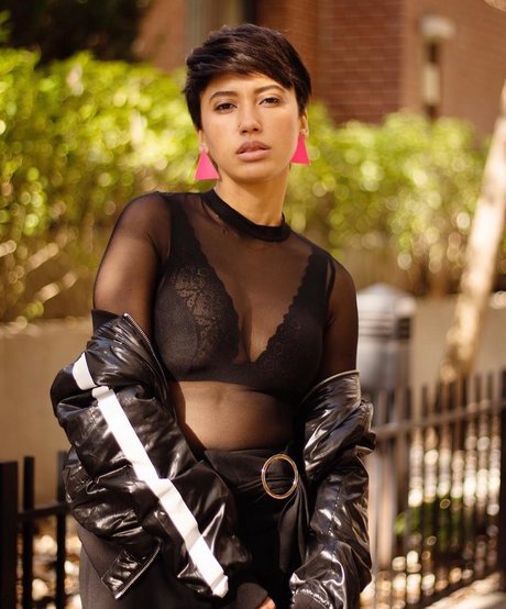 Andy Allo nackt pornostar galerie