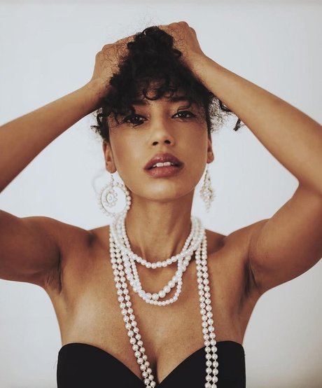 Andy Allo pornostar sexy foto