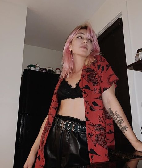 Cami Petyn hd schöne fotos