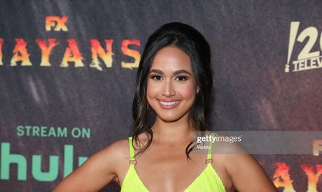 Emily Tosta freie nackt galerie