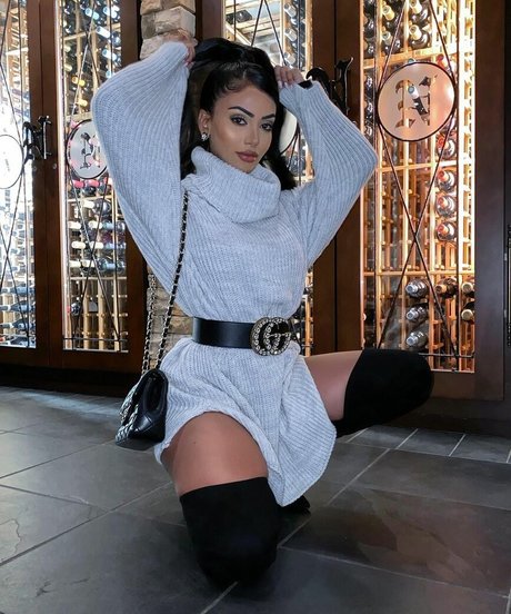 Aneeqa Farid model schöne bilder