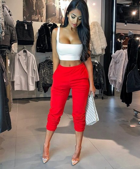 Aneeqa Farid pornostar xxx foto