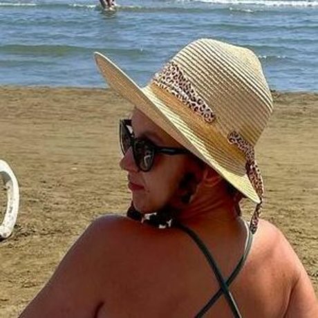 Bisscute schauspielerin pornografische fotos