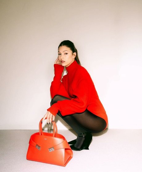 Ursula Corbero hd sexy archiv