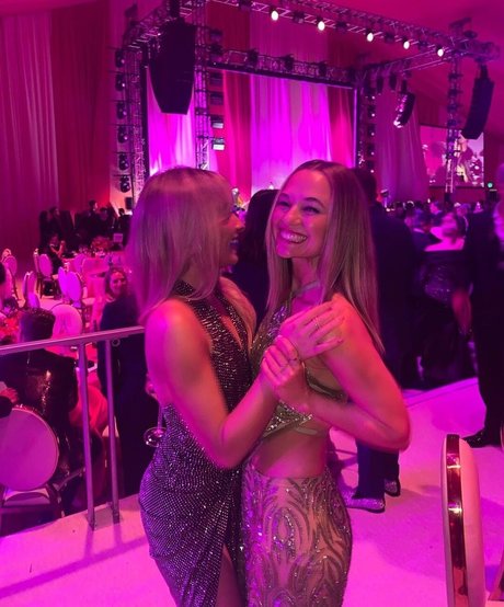 dicke blonde onlyfans porno freie archiv