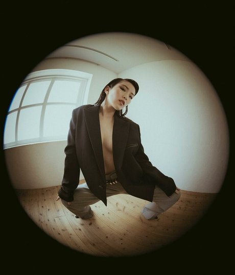 Hina Yoshihara freie nackten fotos