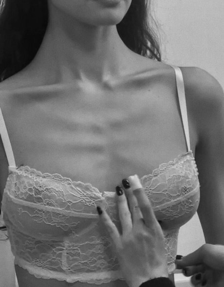 Tsertsvadze Anna freie nackten bild