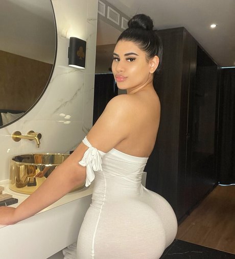 dominique jane schöne fotos