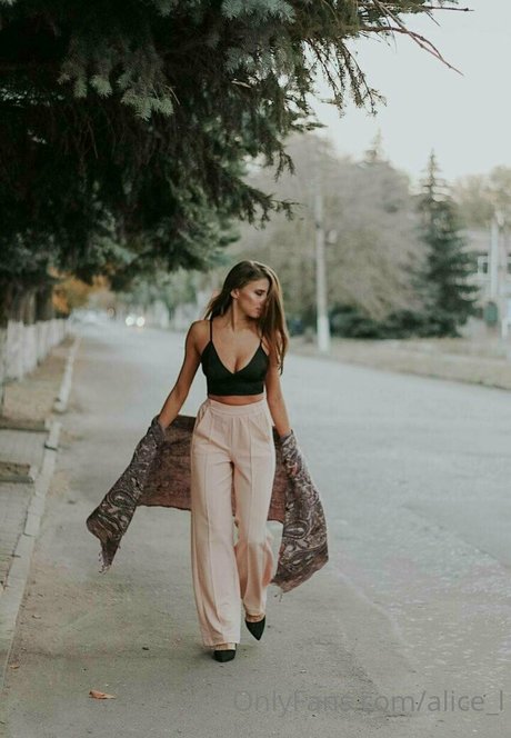 alice l erotische schöne galerien