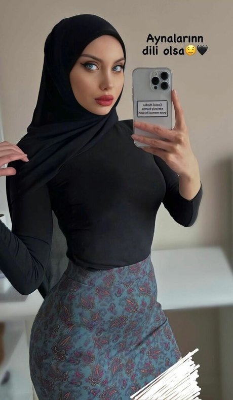 sariikubraa kostenlose sexy bilder