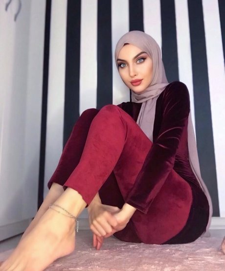 sariikubraa heiße pornographische fotos