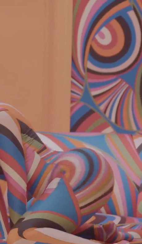 Megan Thee Stallion perfekte akt bild