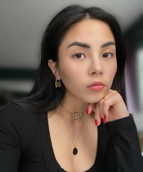 Anna Akana Bilder