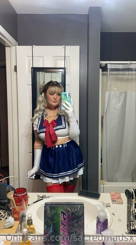 sacredmadsx top sex foto