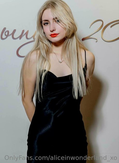 aliceinwonderland xo pornostar xxx archiv