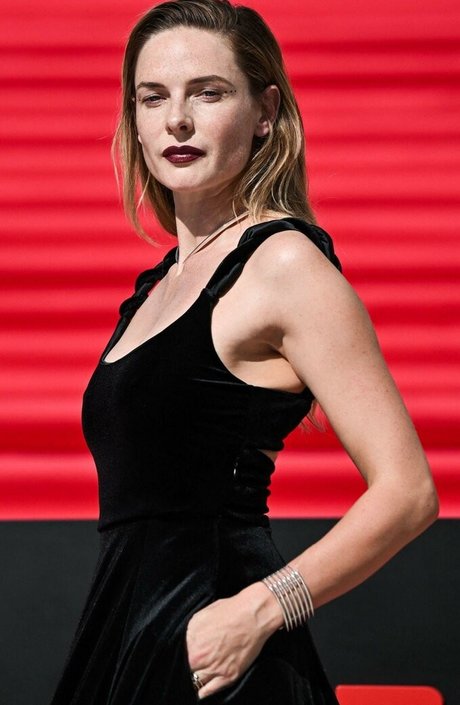 Rebecca Ferguson pornographische pornostar bilder