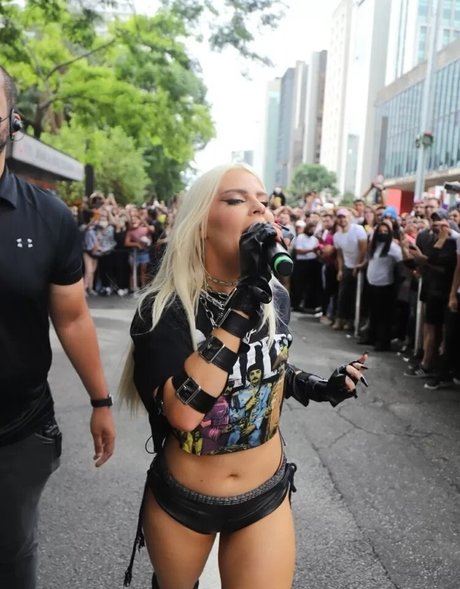 Luisa Sonza exklusive nackt galerie