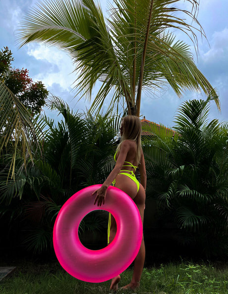 lollly lu kunst xxx galerie