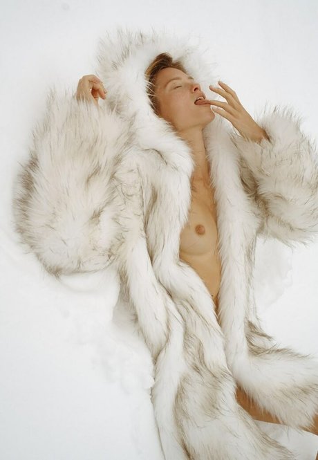 Tanya Kozina beste porno bild