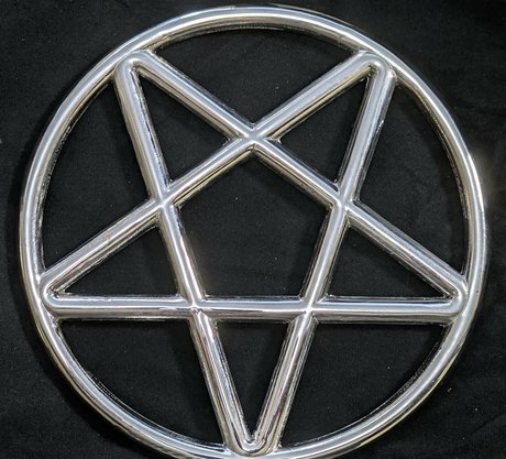 sirrucifer nackt erotische foto