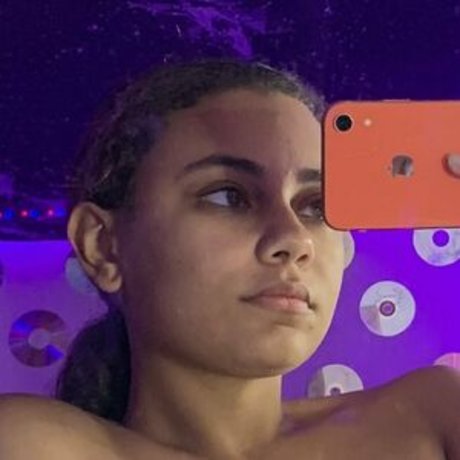 kurvige teen-onlyfans schöne exklusive foto