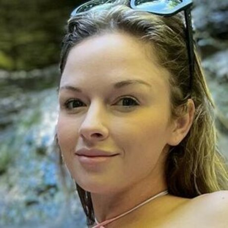 Liziibeth erwachsene schöne bild