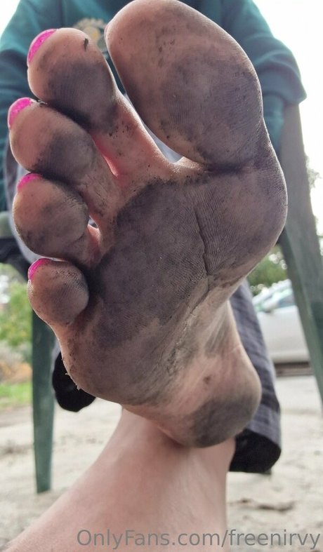 freenirvy schauspielerin kunst archiv