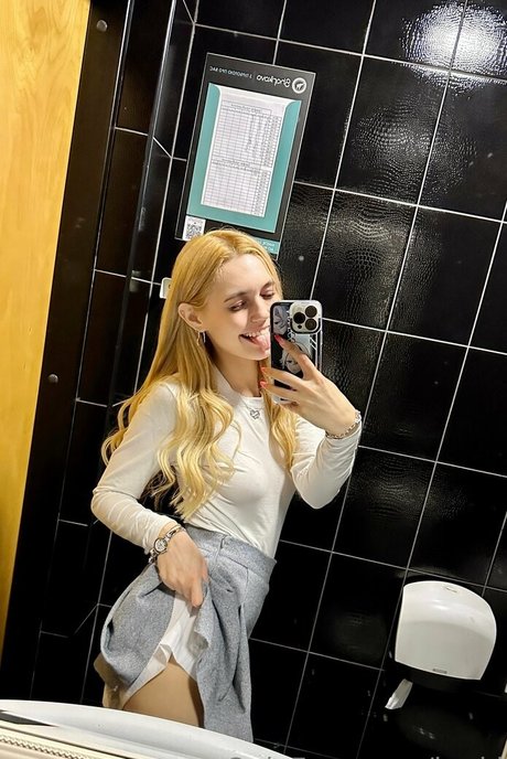 Kari i sexy xxx galerien