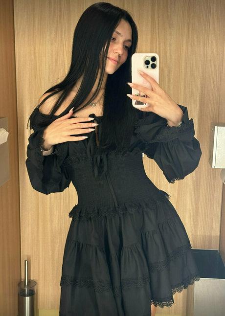 dünnes weißes mädchen nur fans nackt top fotos