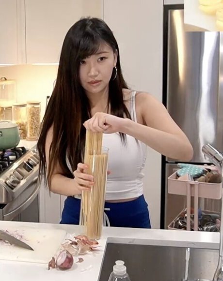 dicke blonde onlyfans freie schöne bild