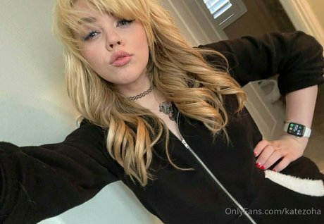 katezoha freie erwachsene foto