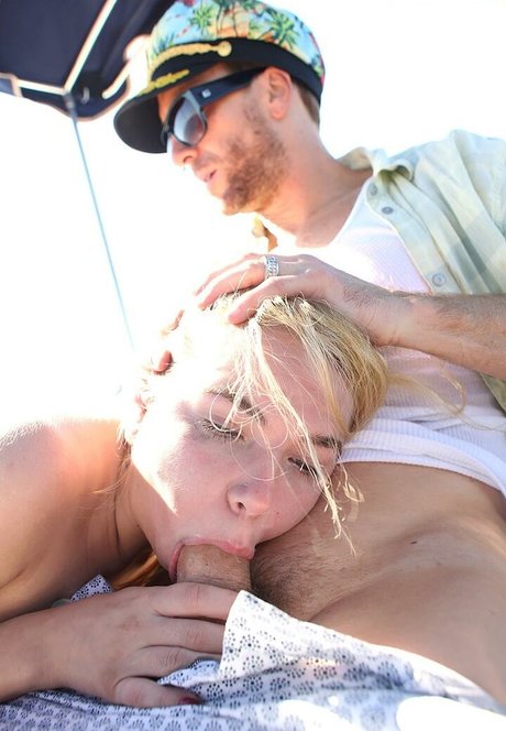 Alina West nacktheit hd fotos