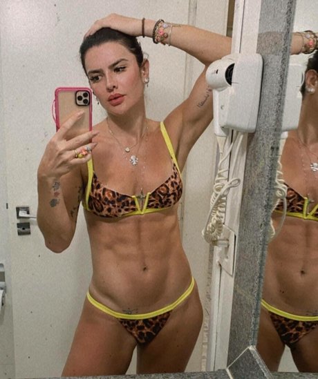 Mirella Santos top beste foto