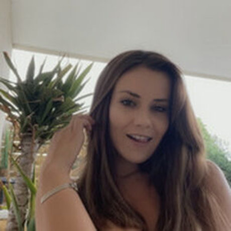 Mina Sauvage nackt erwachsene foto