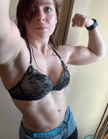 kitty bit games erotische pornografische bild