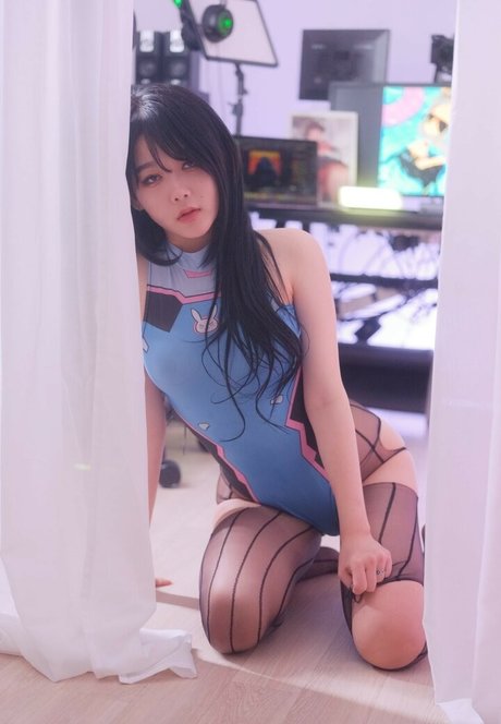 zierliche blonde milf onlyfans exklusive sex bild