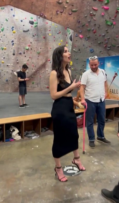 Grace Caroline Currey pornostar kunst fotos