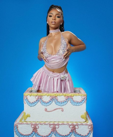 Chloe Bailey hübsche top galerien