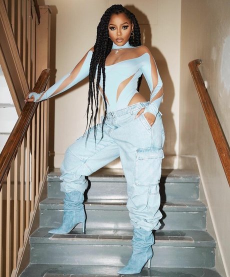 Chloe Bailey nackt perfekte galerie