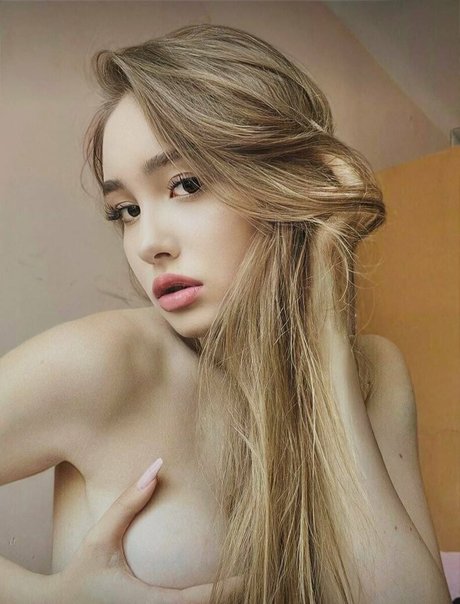 onlykrissty nacktheit hd galerie