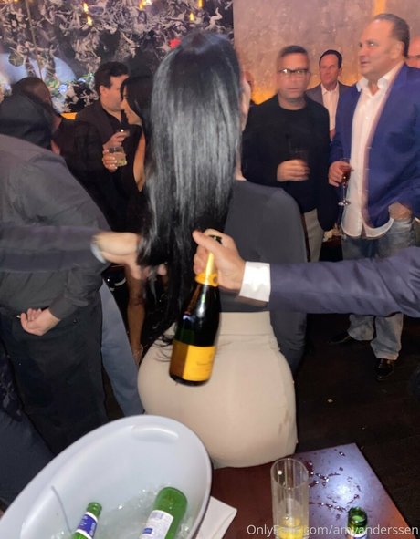 reife nackte onlyfans kunst pornographische galerien