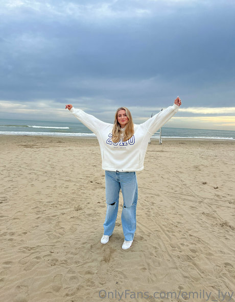 emily lyy kostenlose nacktheit bilder